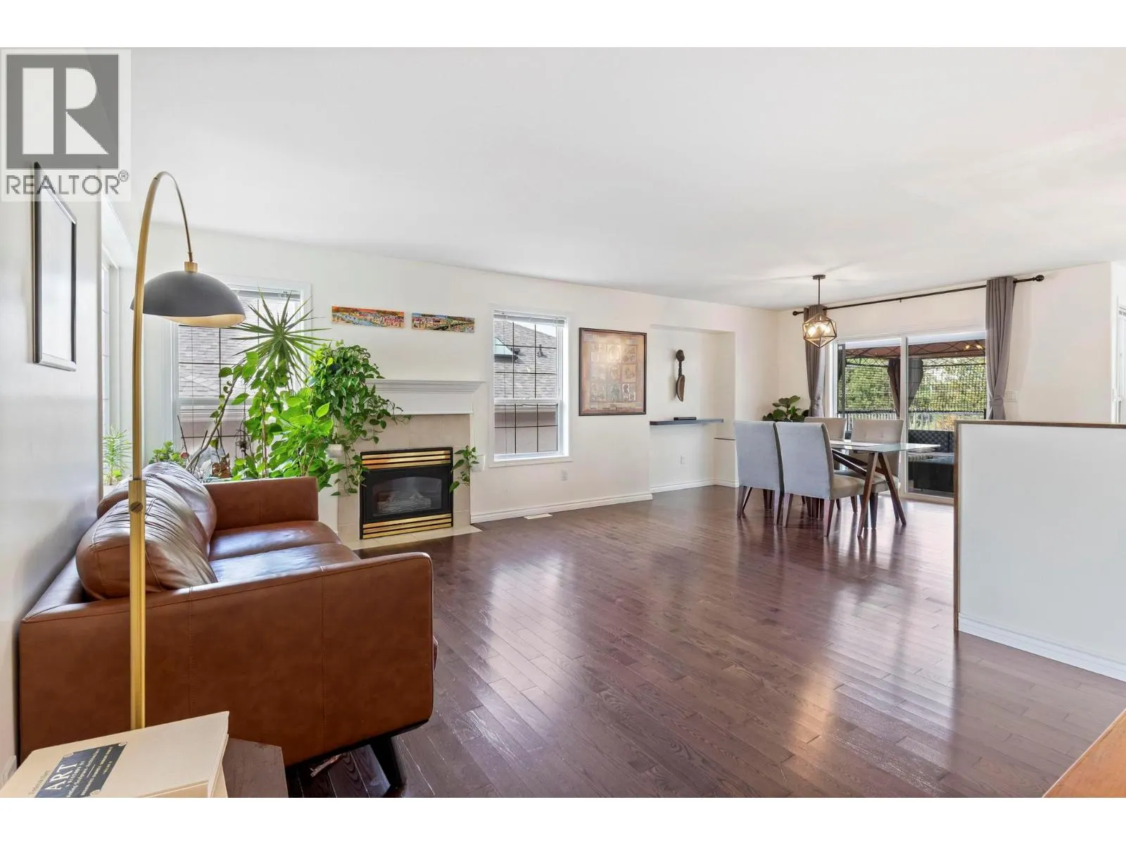 2098 Sunview Drive