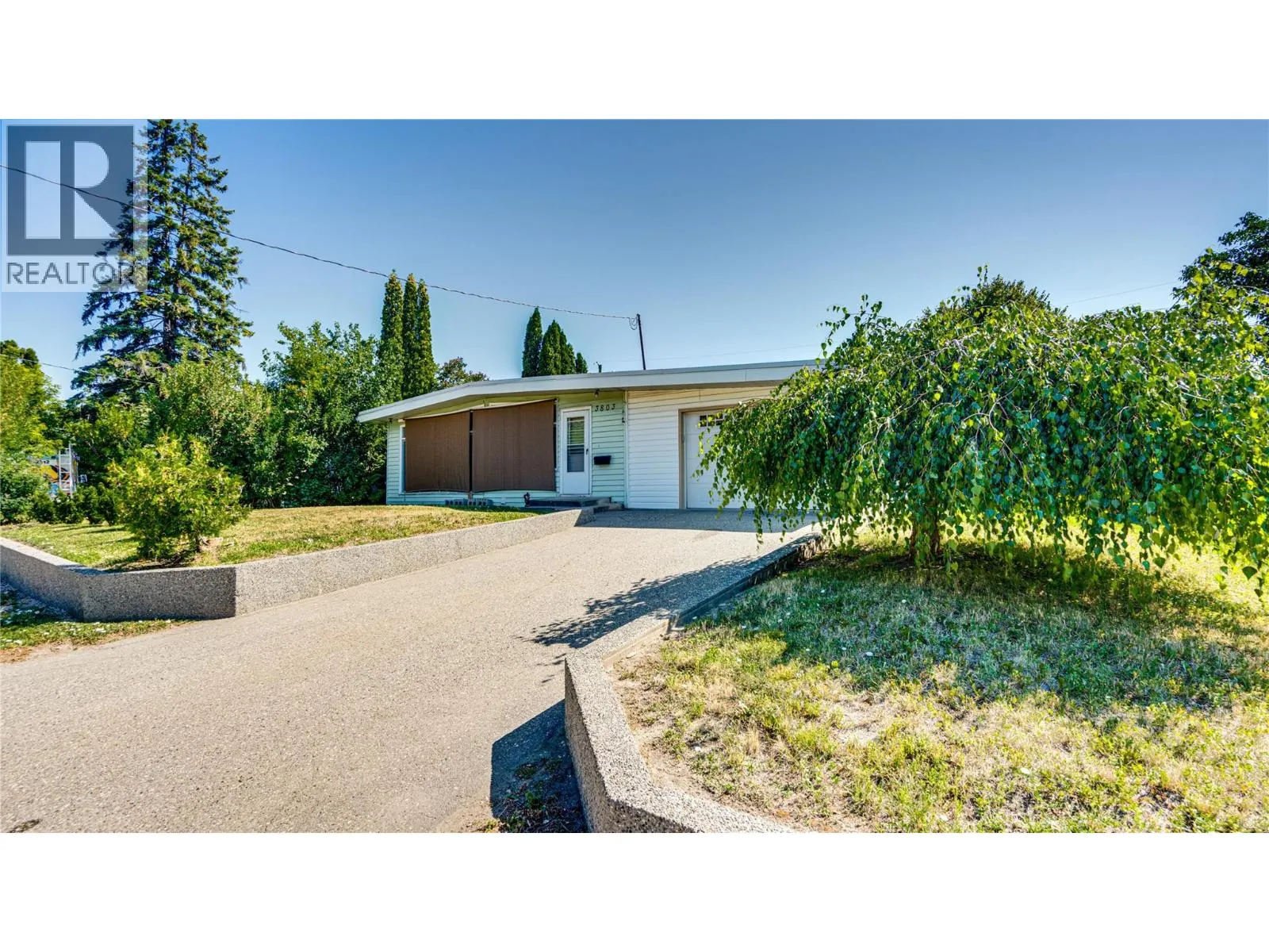 3803 Alexis Park Drive