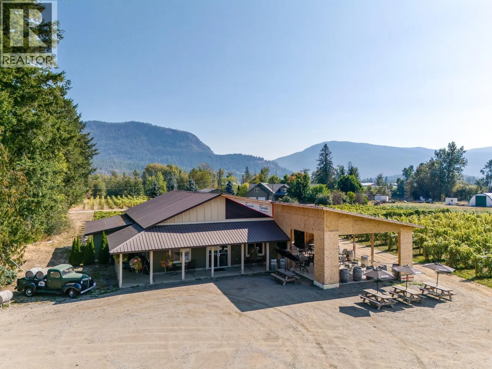 70 Waterside Road