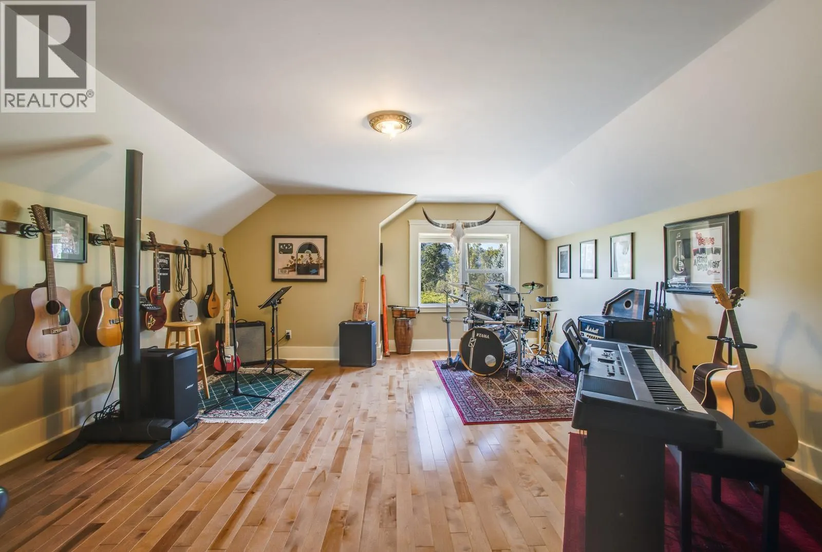 70 Waterside Road
