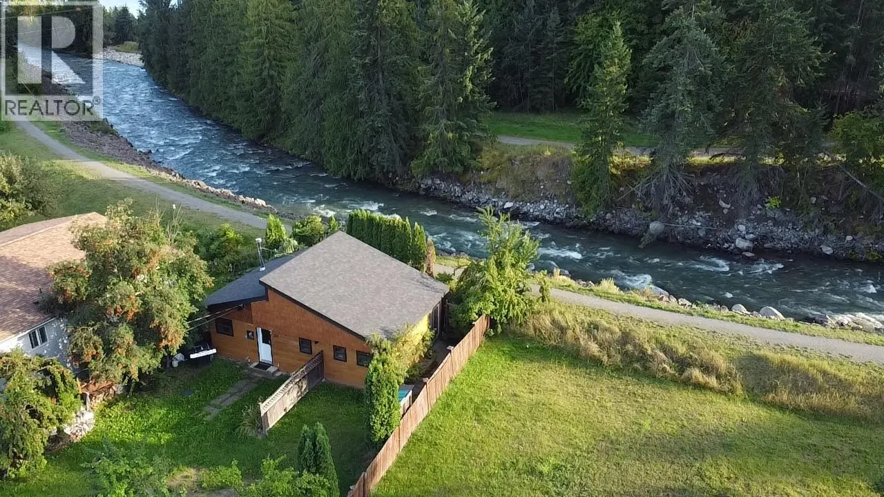 328 RIVER Lane