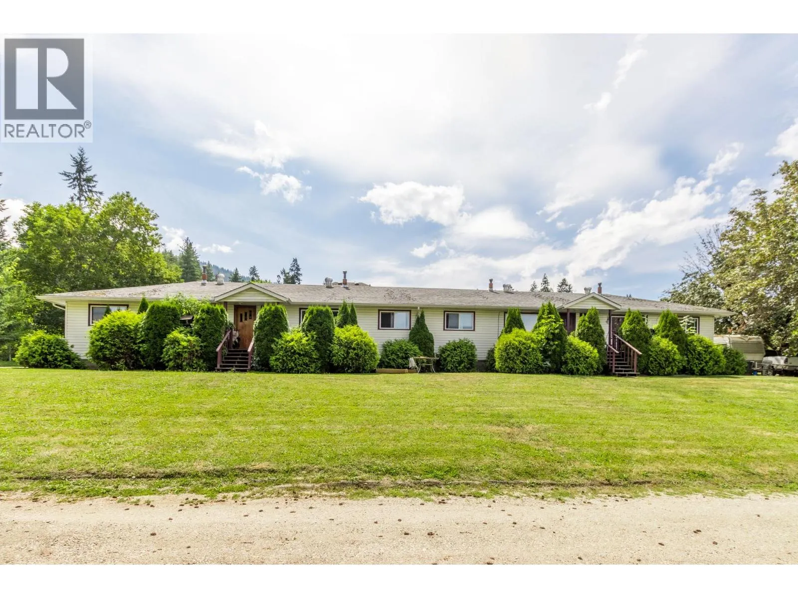 1120 Shuswap Street SE