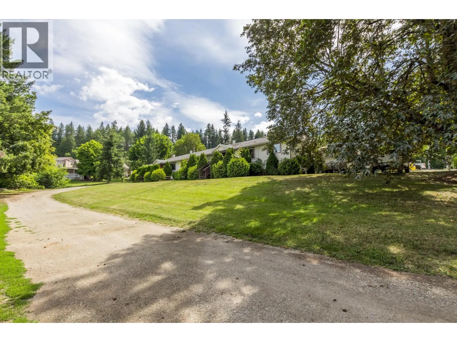 1120 Shuswap Street SE