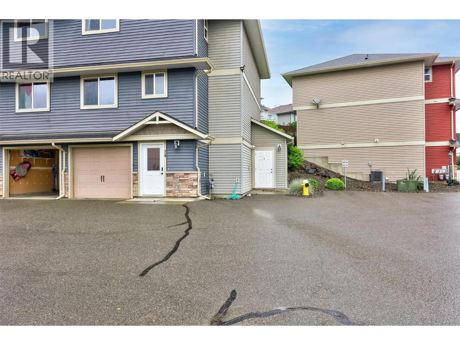 1900 HUGH ALLAN Drive Unit# 34