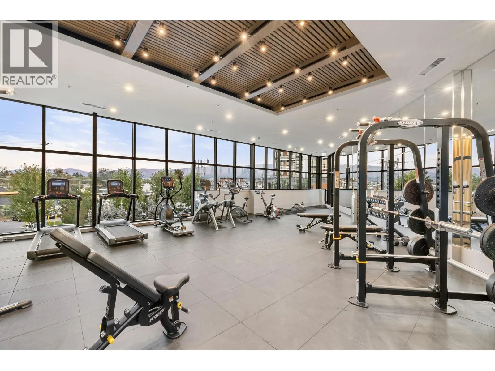 3389 Lakeshore Road Unit# N313