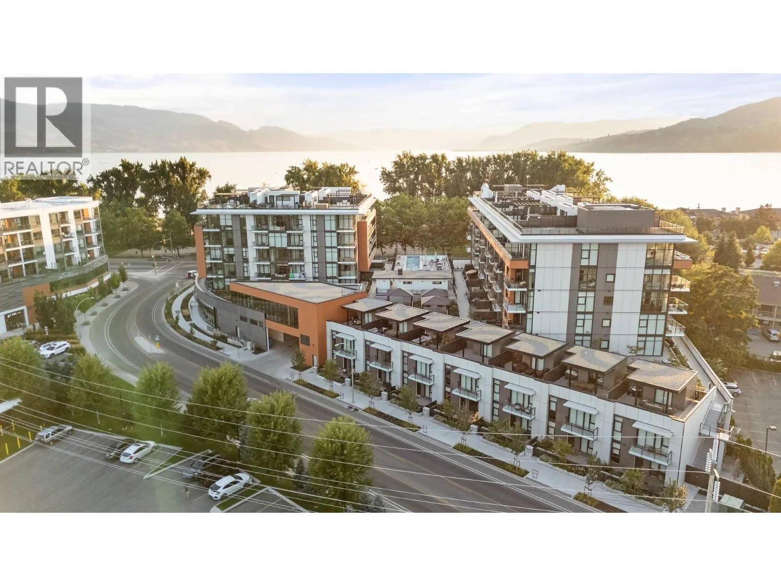 3389 Lakeshore Road Unit# N313