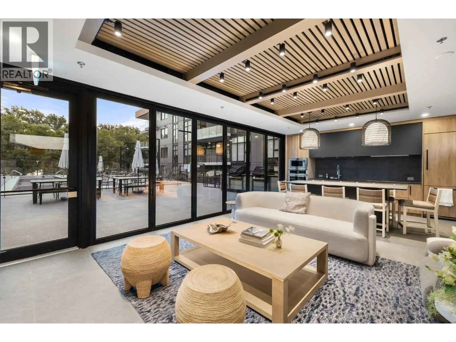 3389 Lakeshore Road Unit# N313