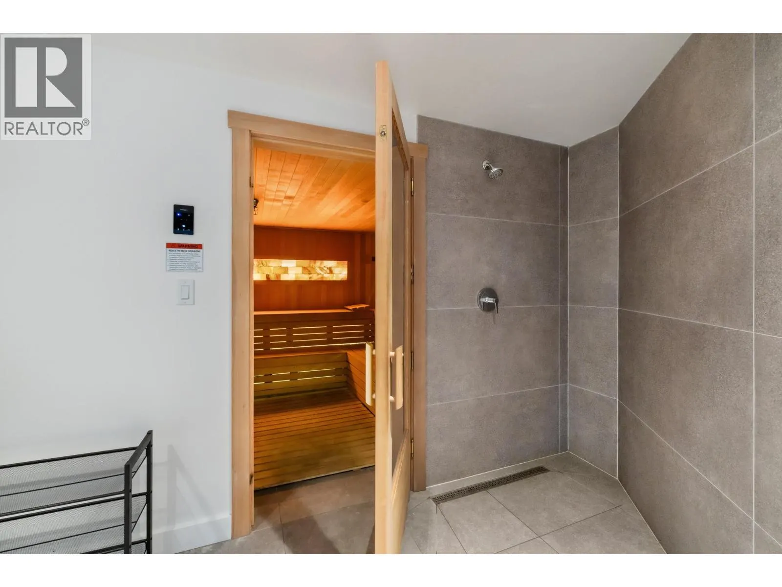 3389 Lakeshore Road Unit# N313