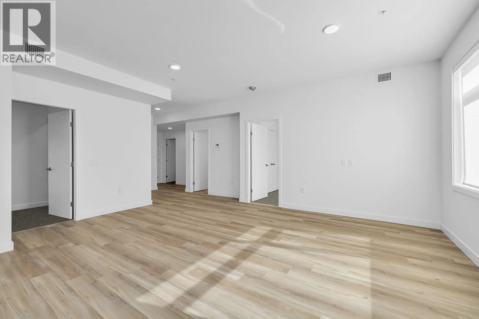 1057 Frost Road Unit# 218