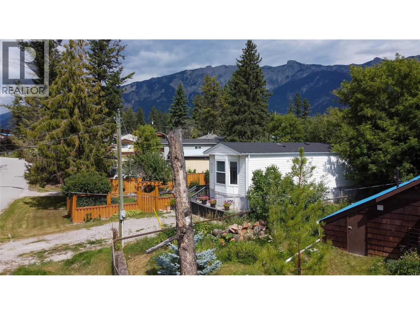 4789 Riverview Drive