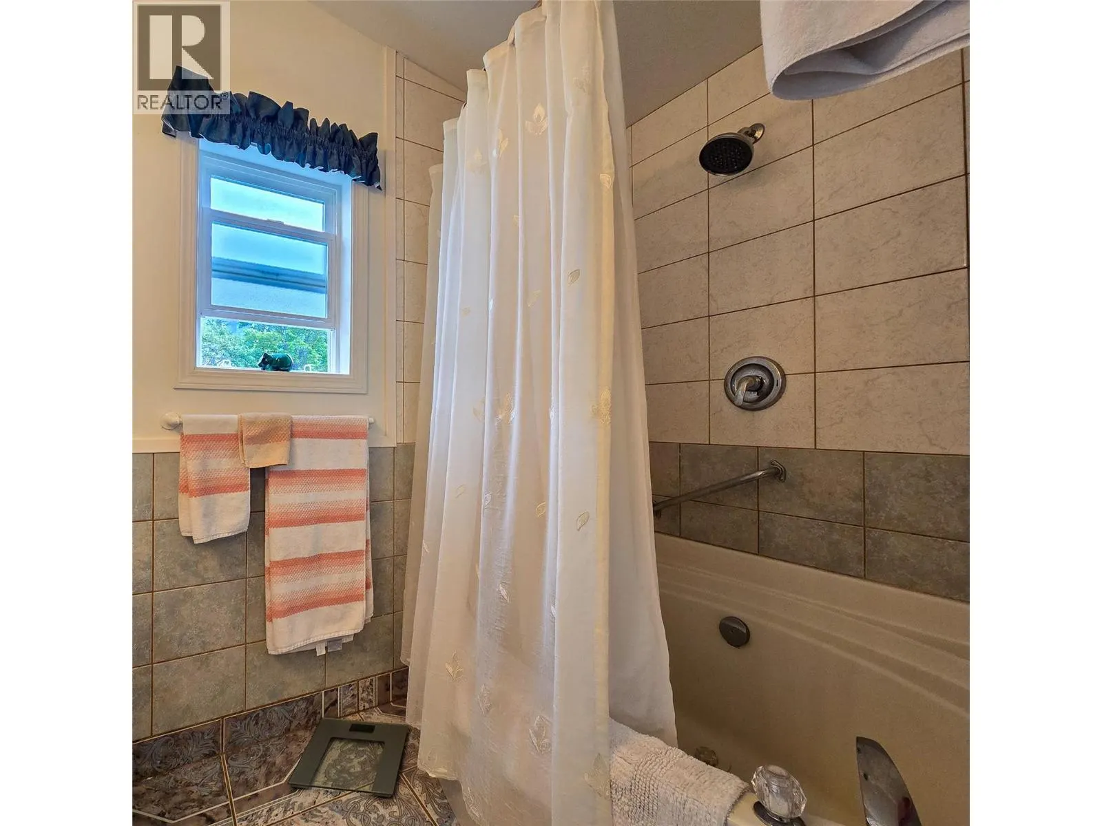 4789 Riverview Drive