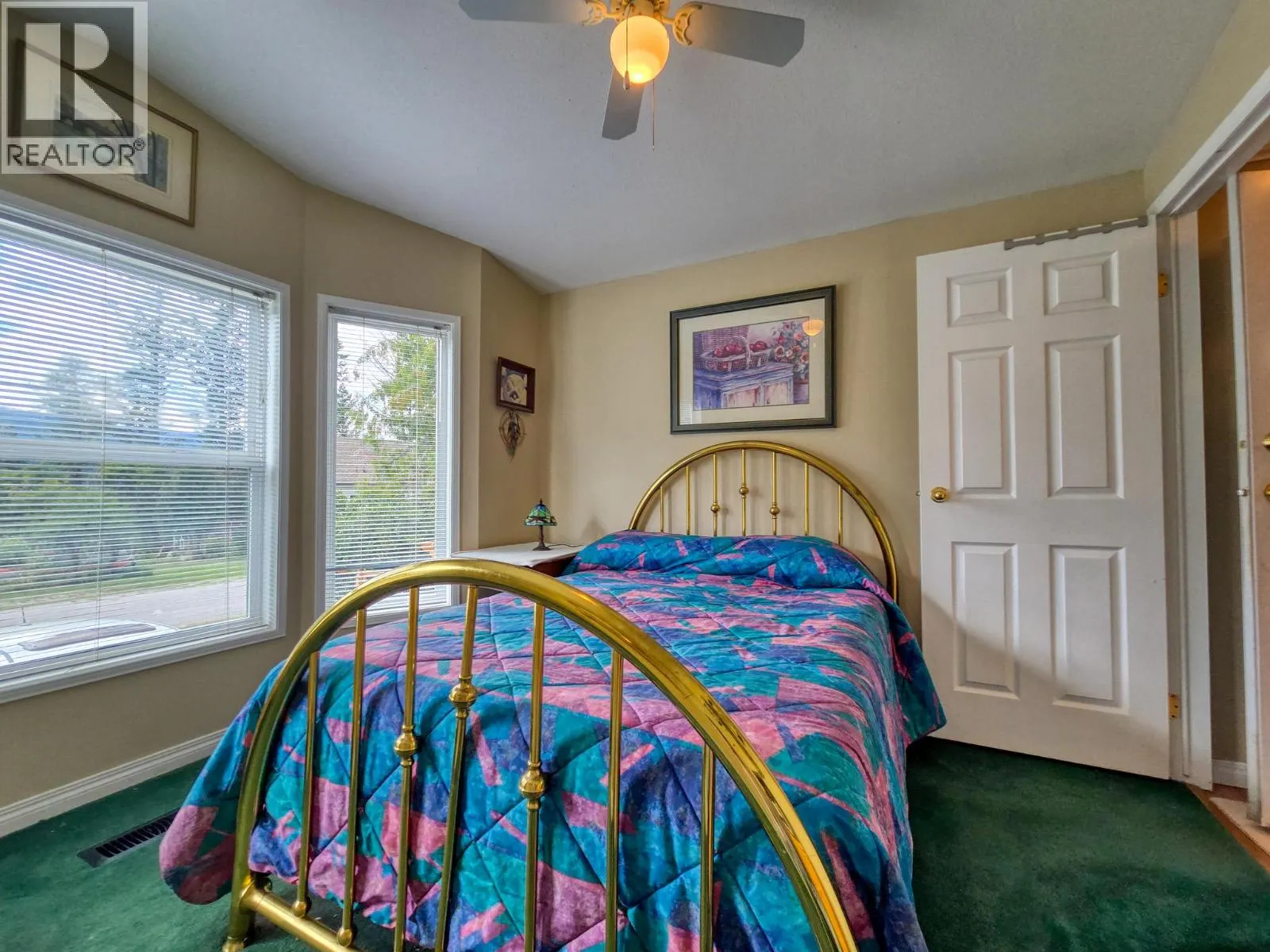 4789 Riverview Drive