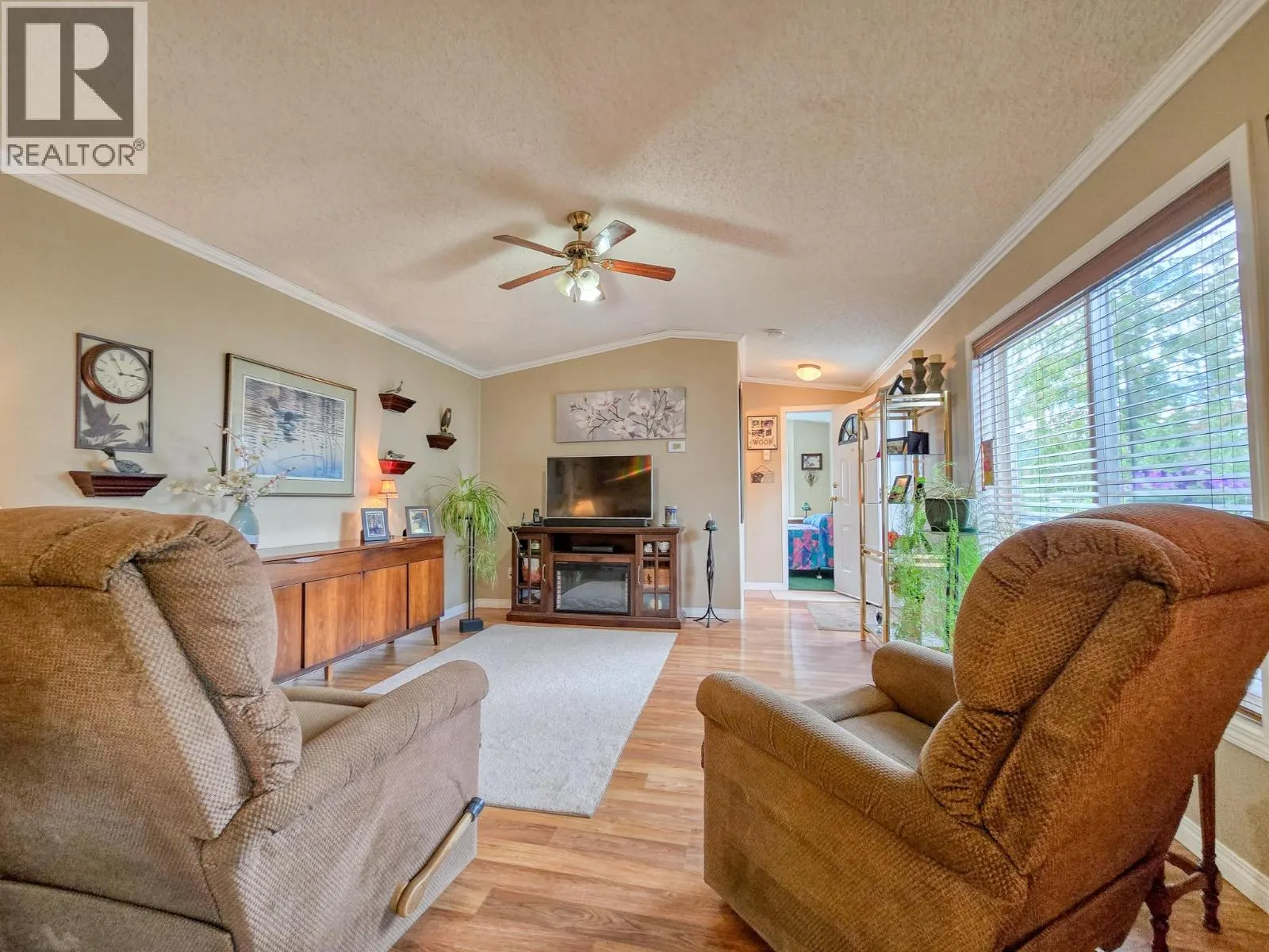 4789 Riverview Drive