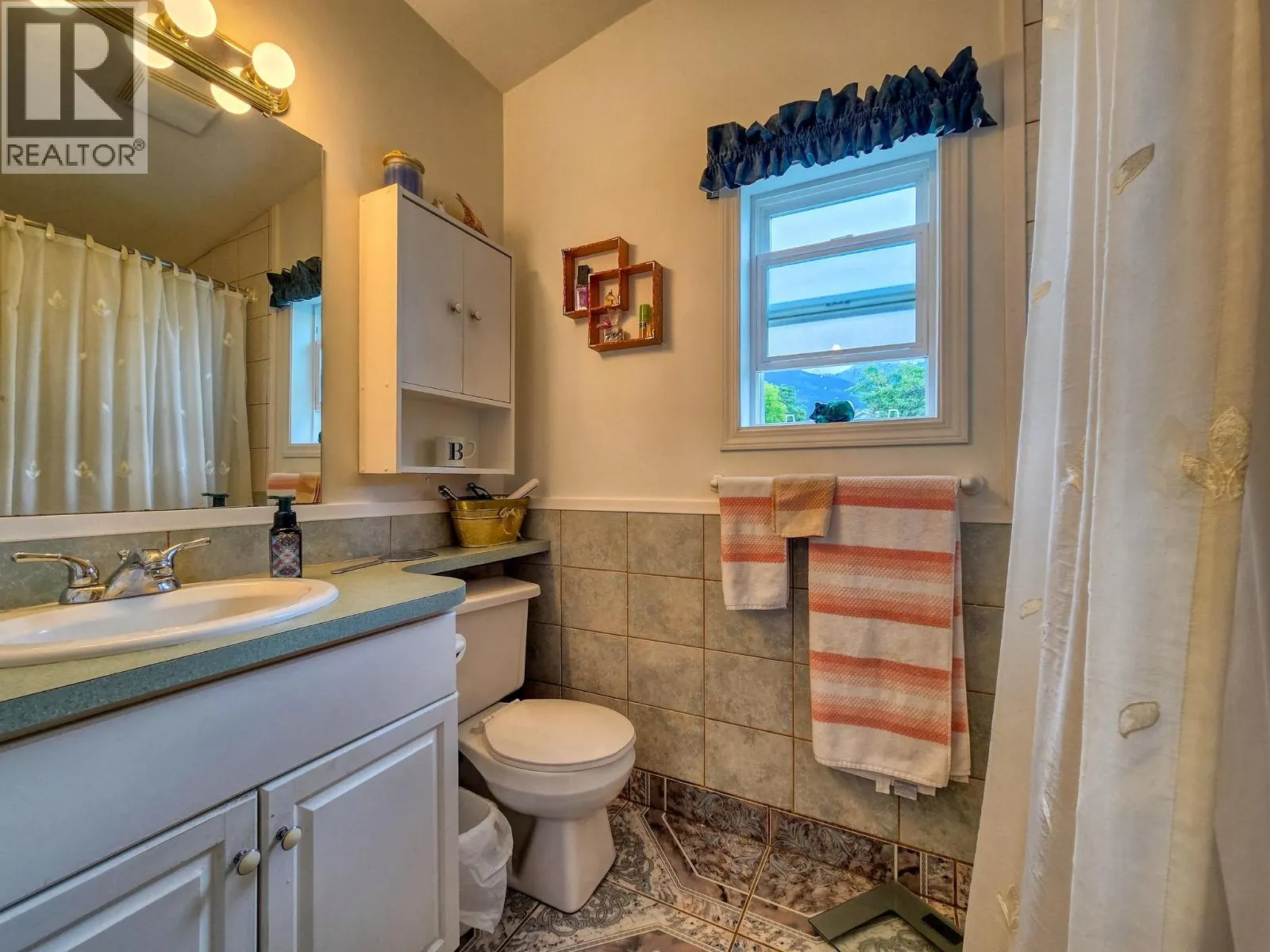 4789 Riverview Drive