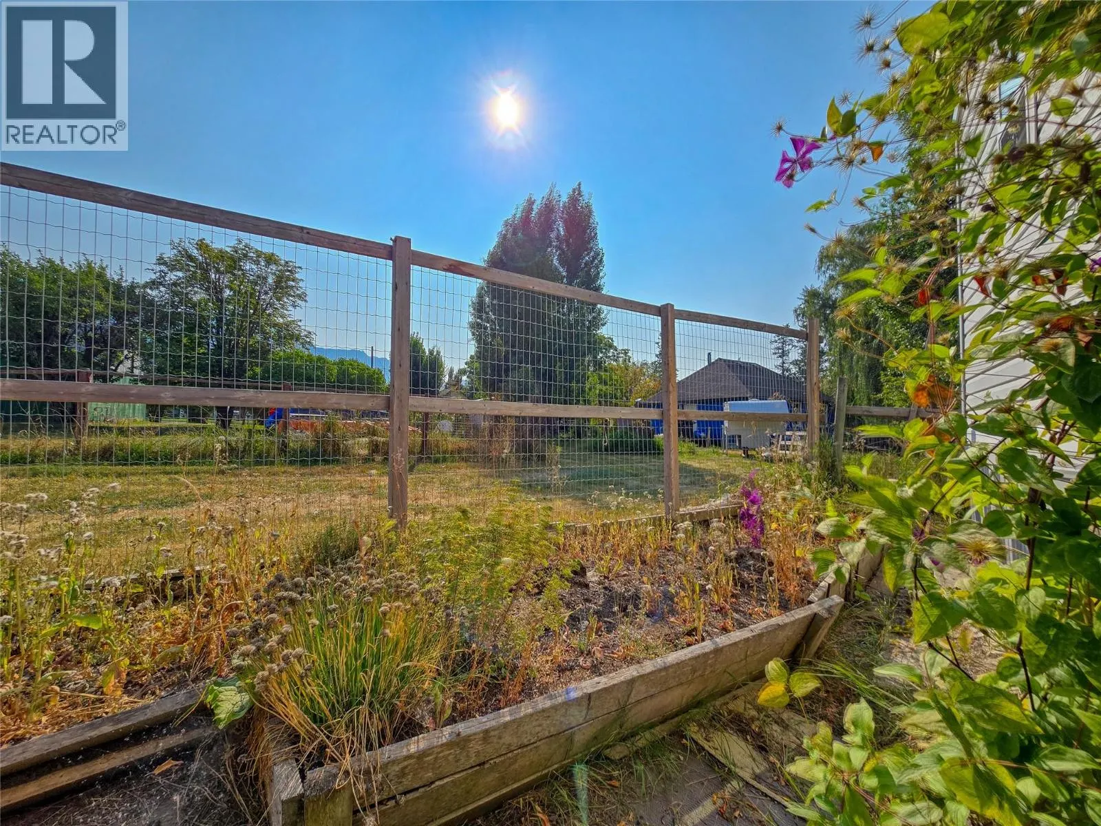 4789 Riverview Drive