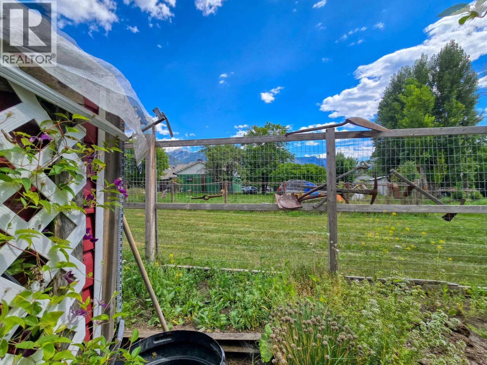 4789 Riverview Drive