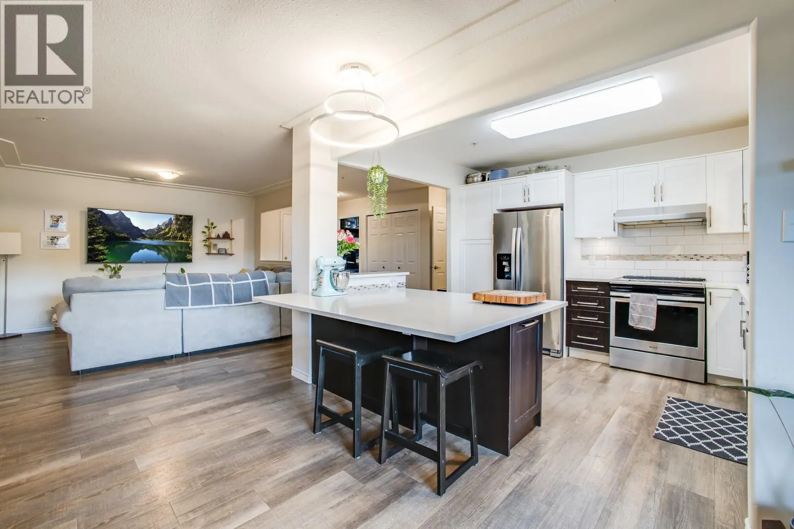 1966 Durnin Road Unit# 104