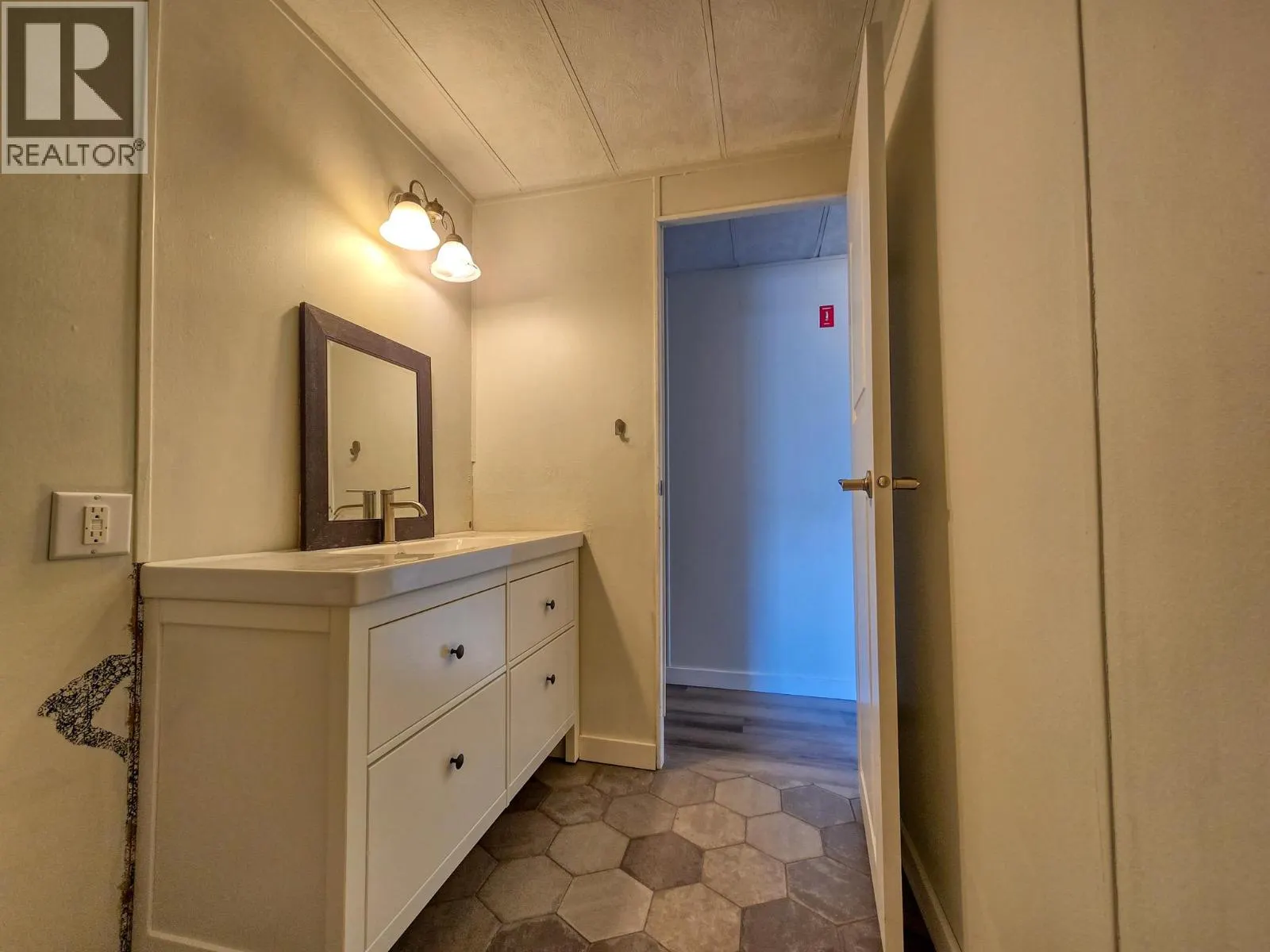 5174 LAMBERT Road Unit# 6A