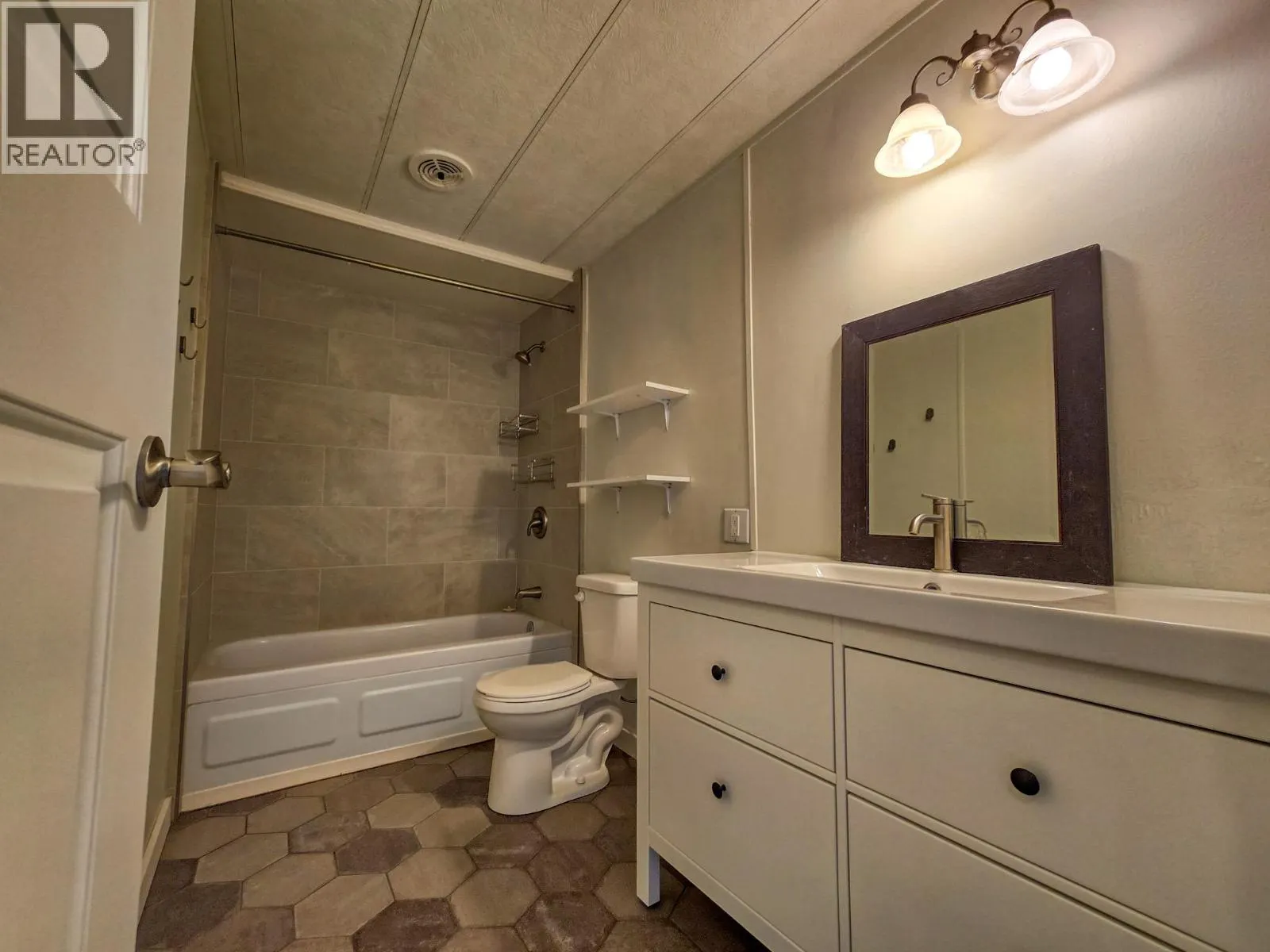 5174 LAMBERT Road Unit# 6A