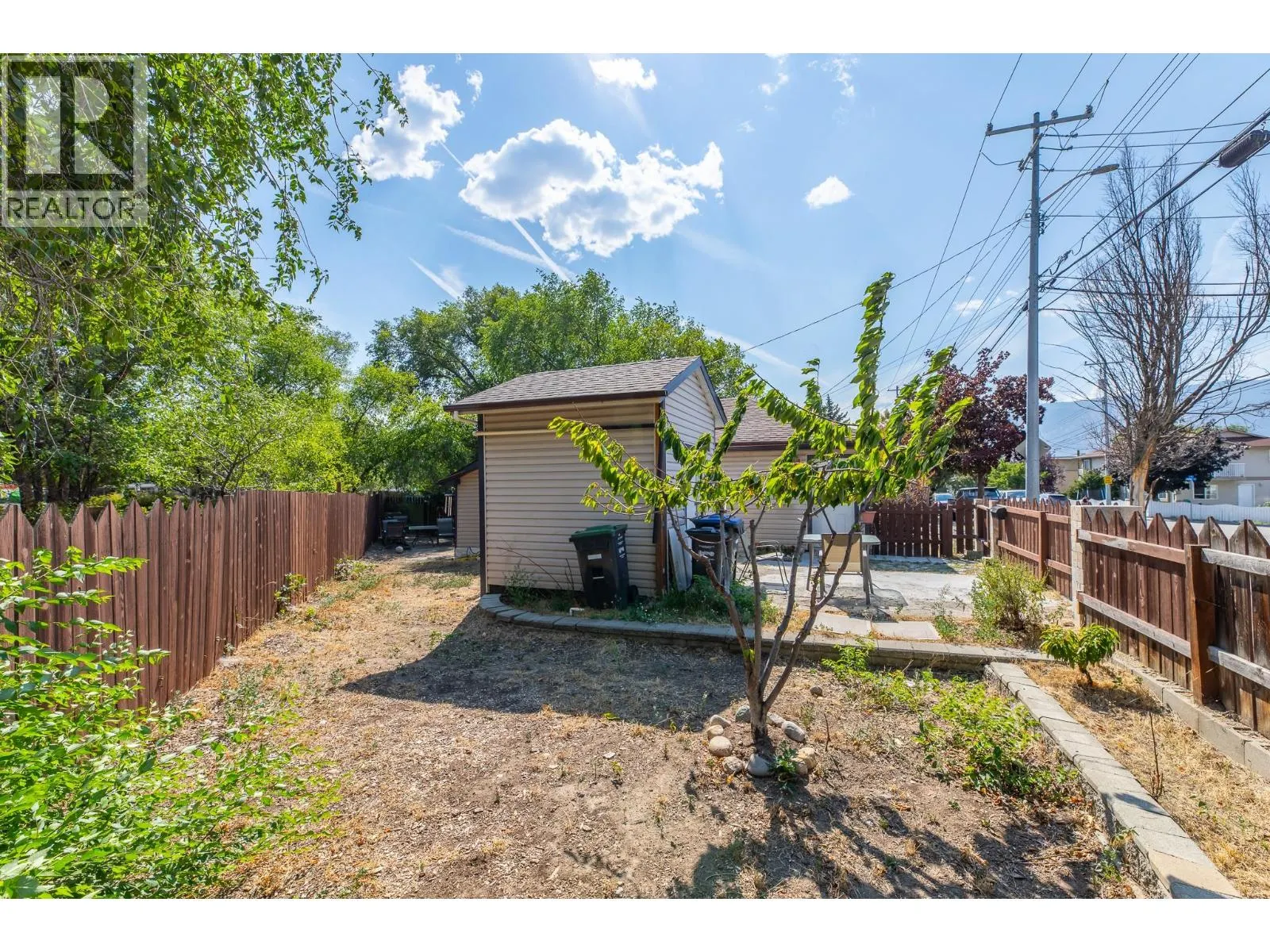 508 Eckhardt Avenue E
