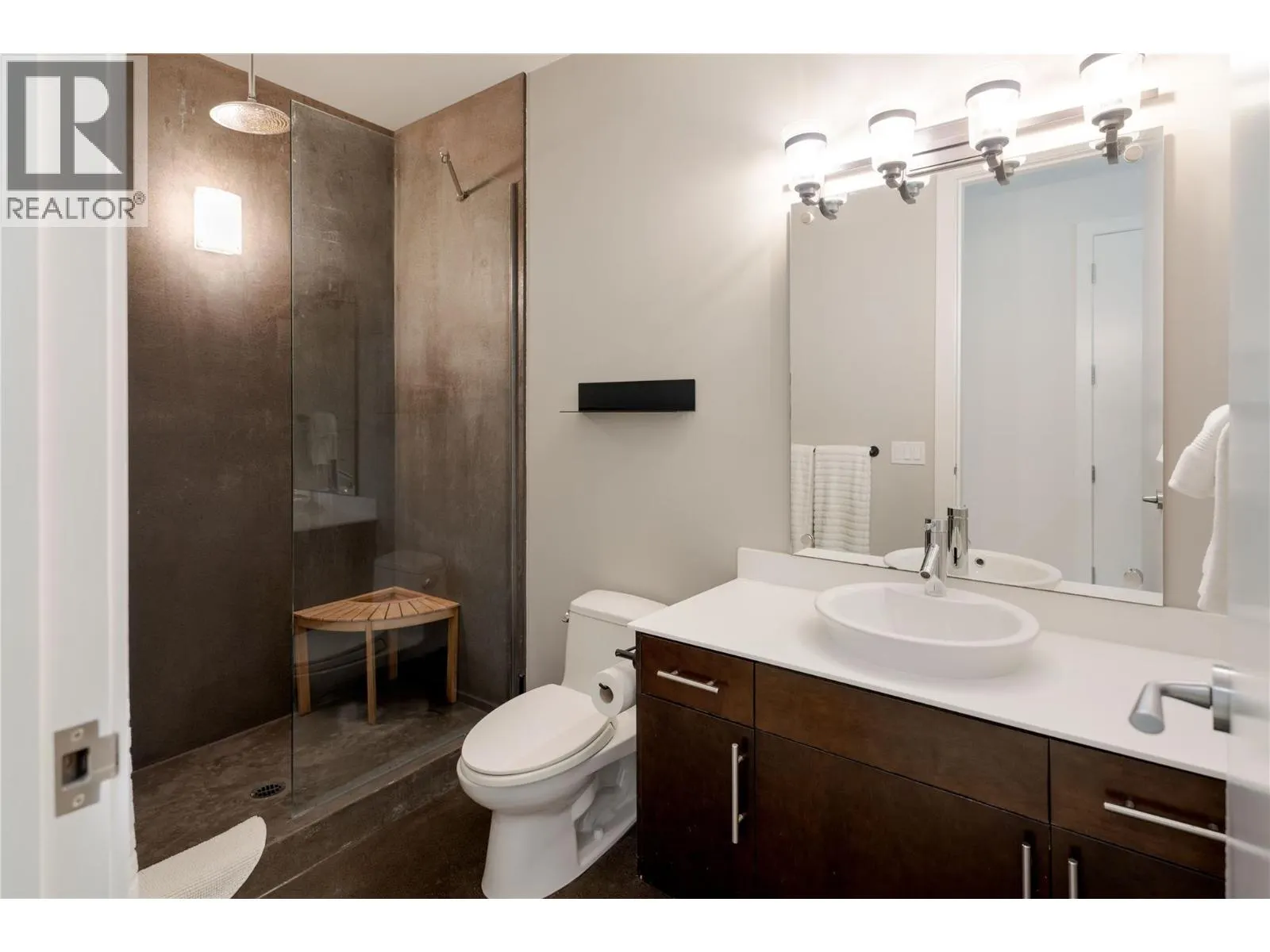 1495 Graham Street Unit# 304