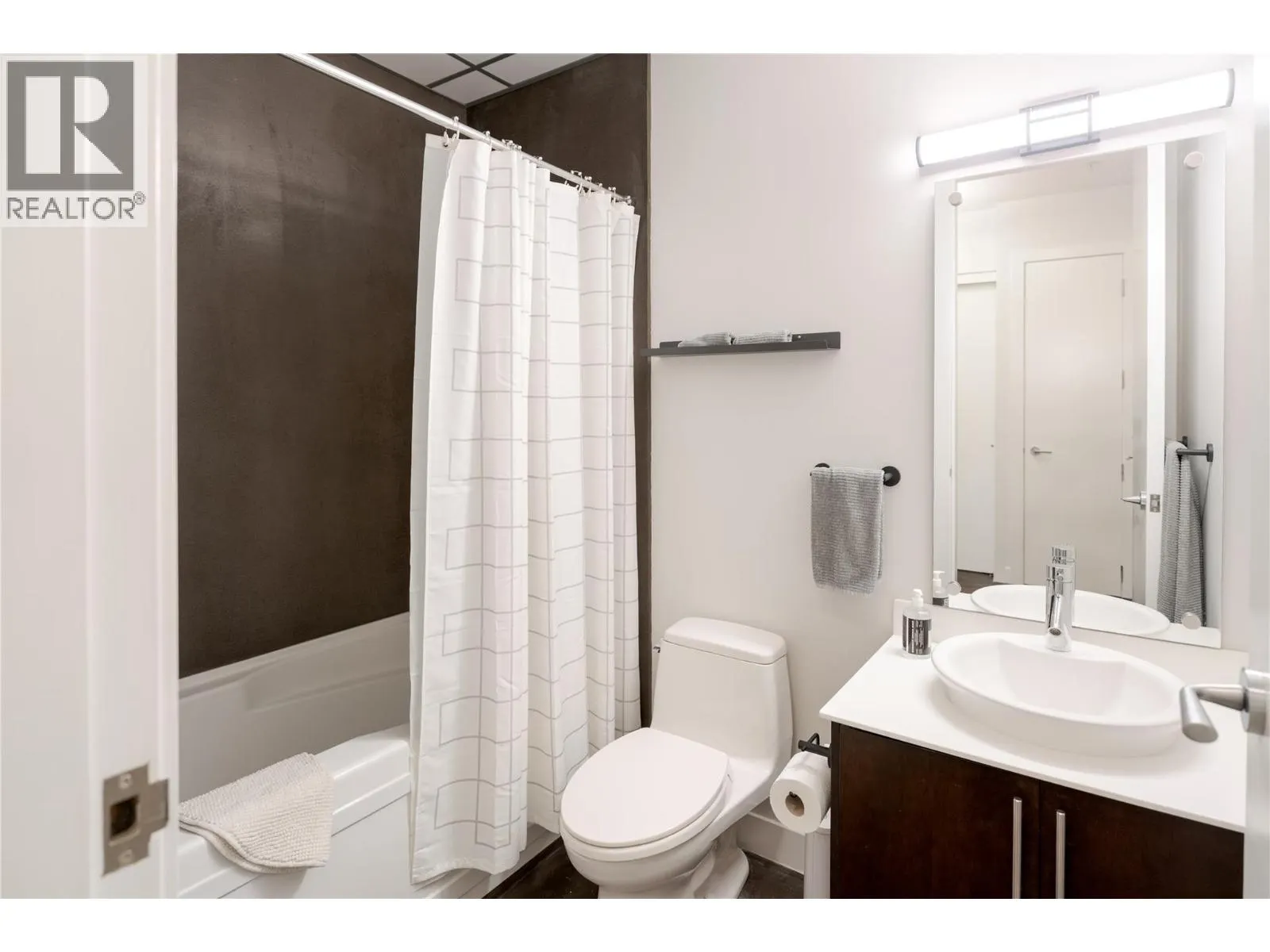 1495 Graham Street Unit# 304