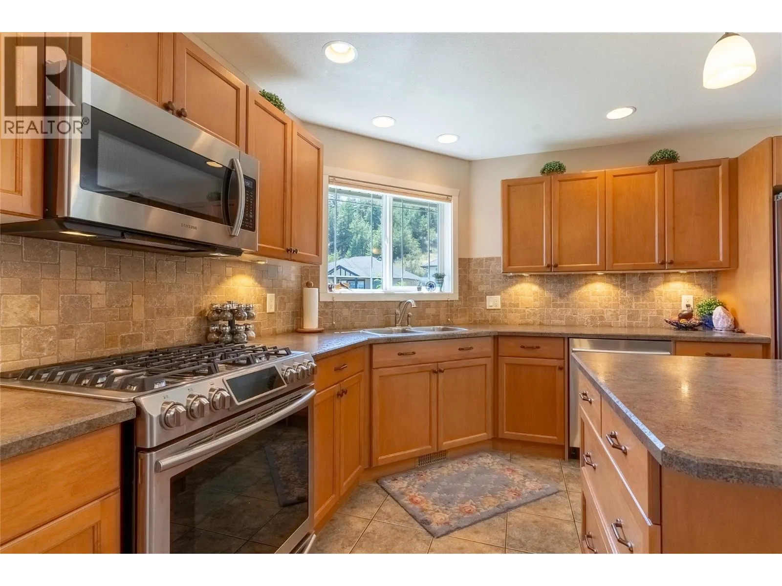 2595 TALBOT Drive