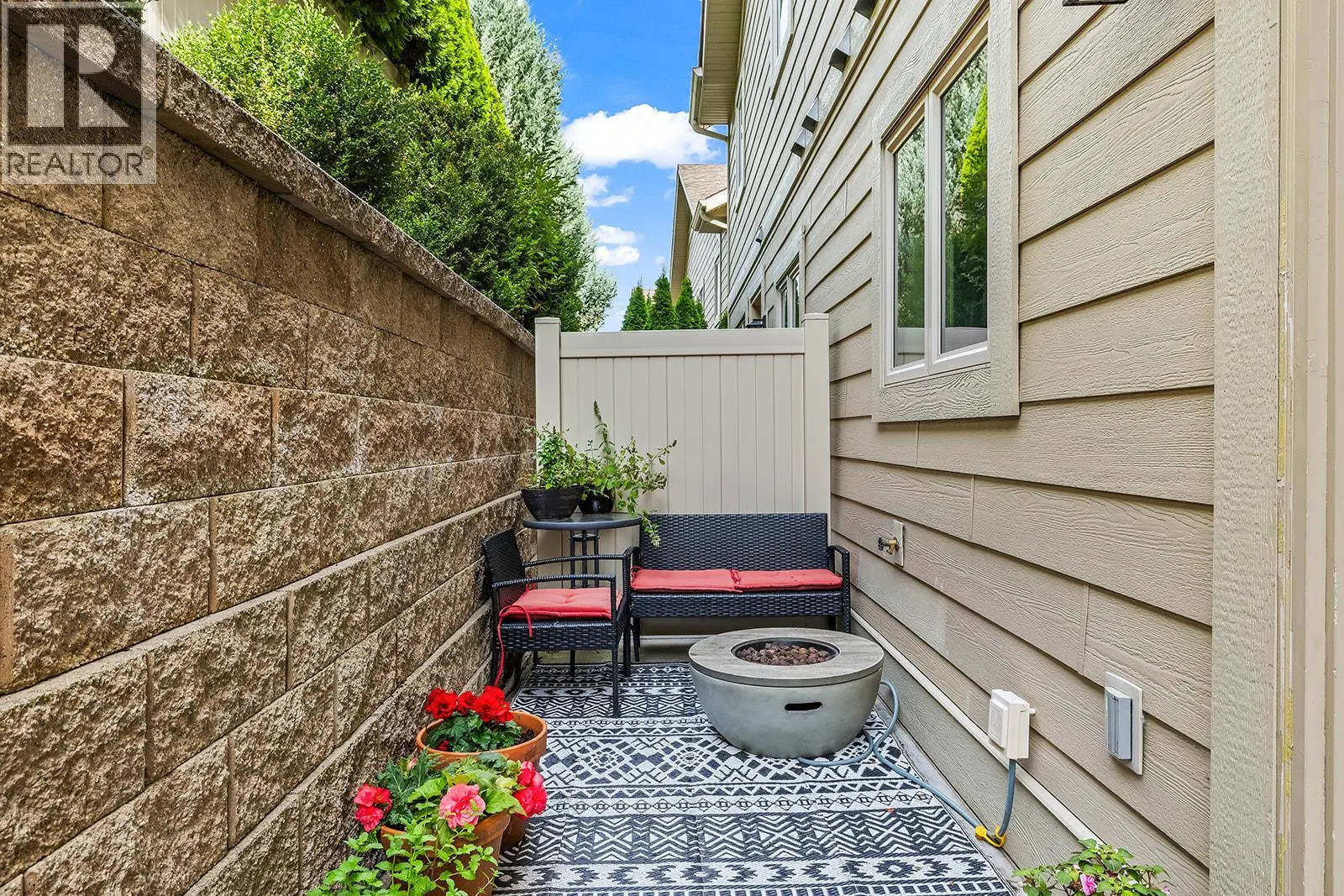 2283 Shannon Heights Court Unit# 6