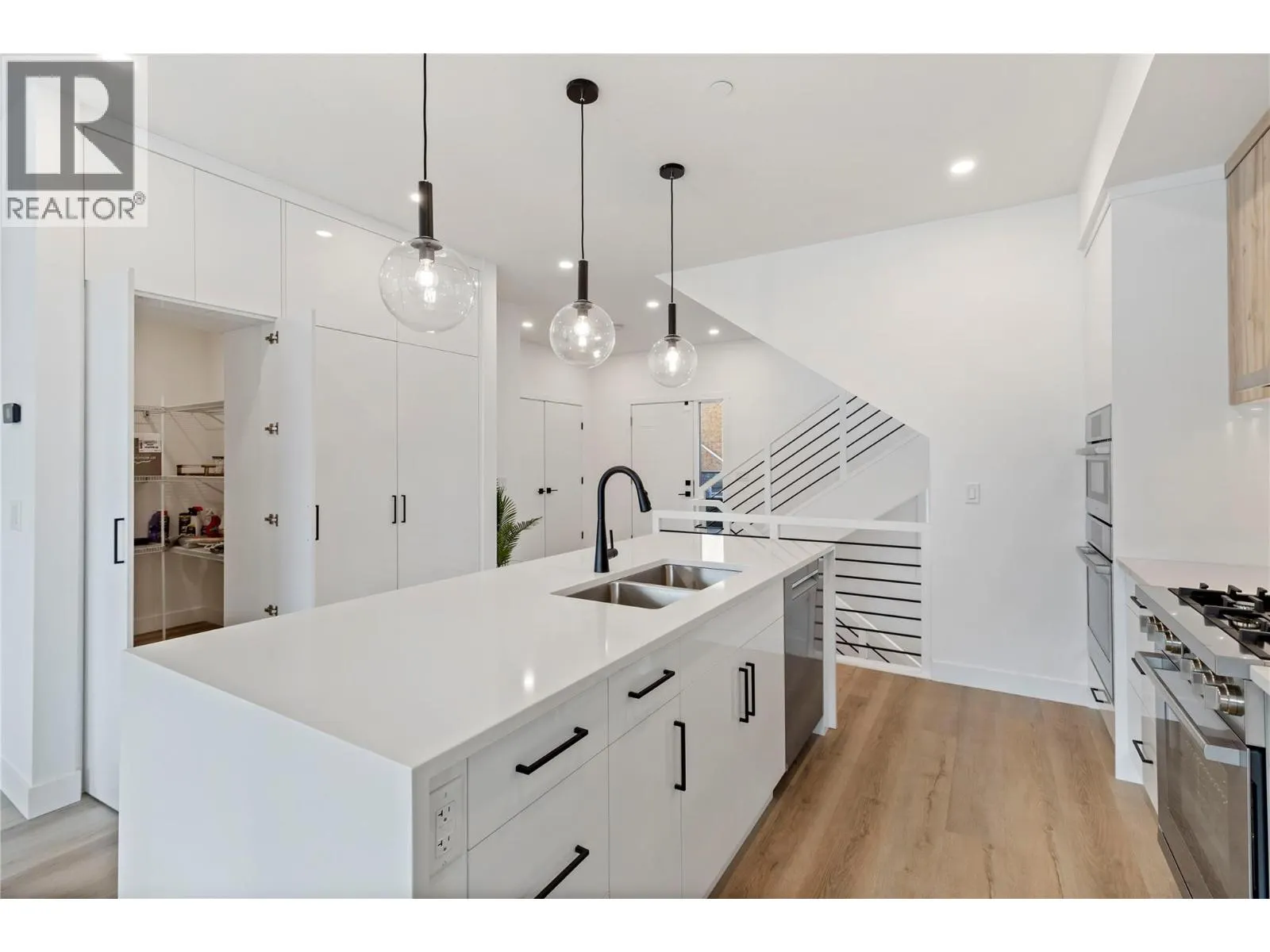 2735 Shannon Lake Road Unit# 203