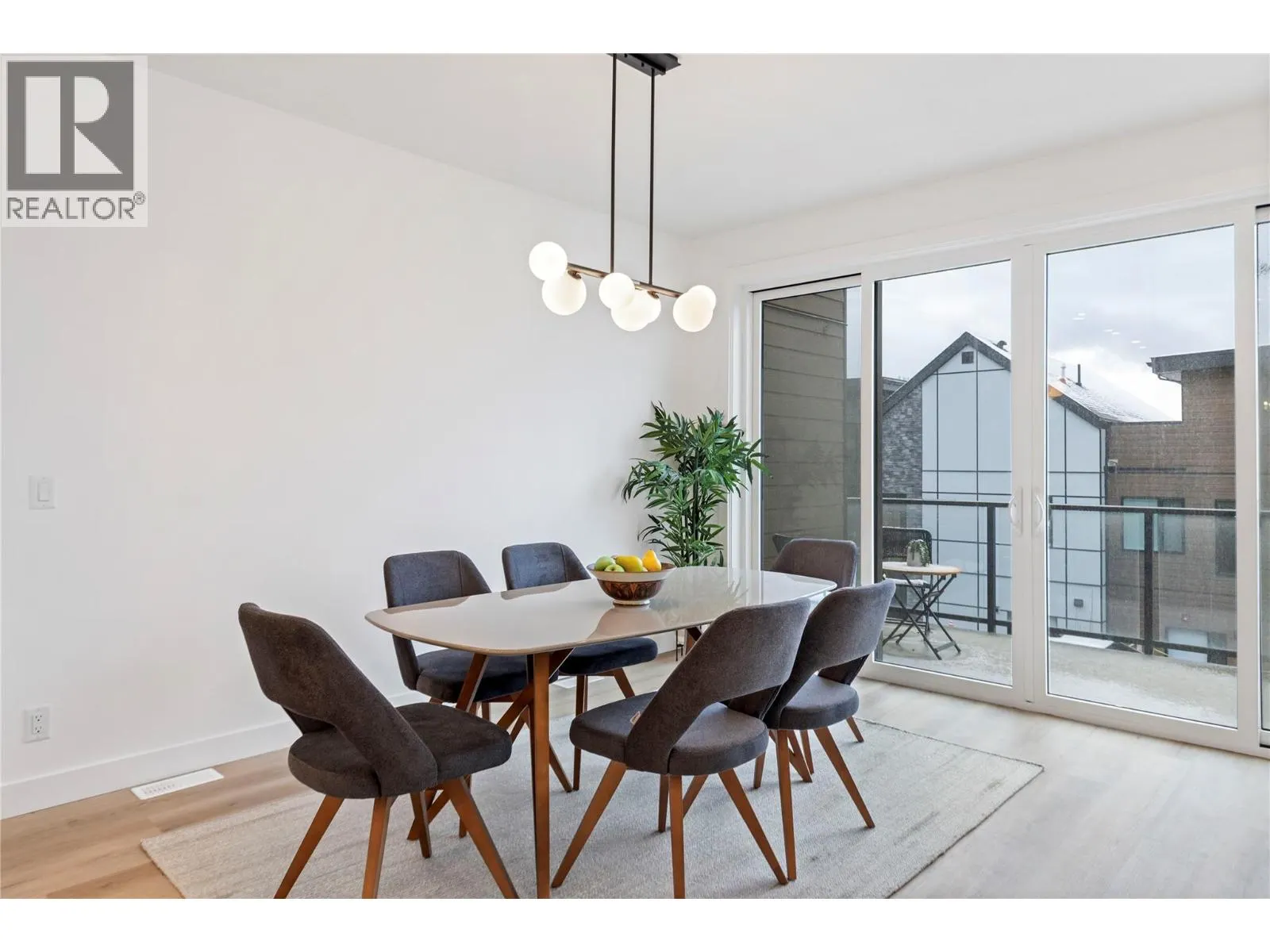 2735 Shannon Lake Road Unit# 203
