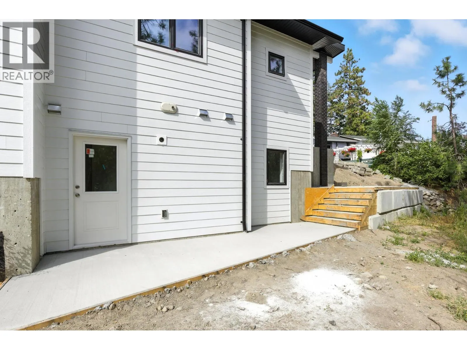 2208 Surrey Road