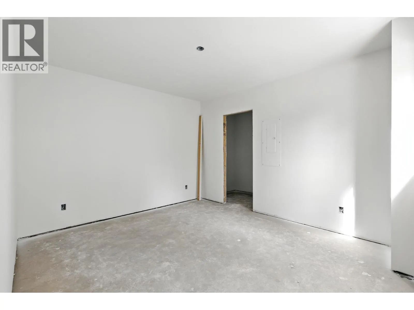 2208 Surrey Road
