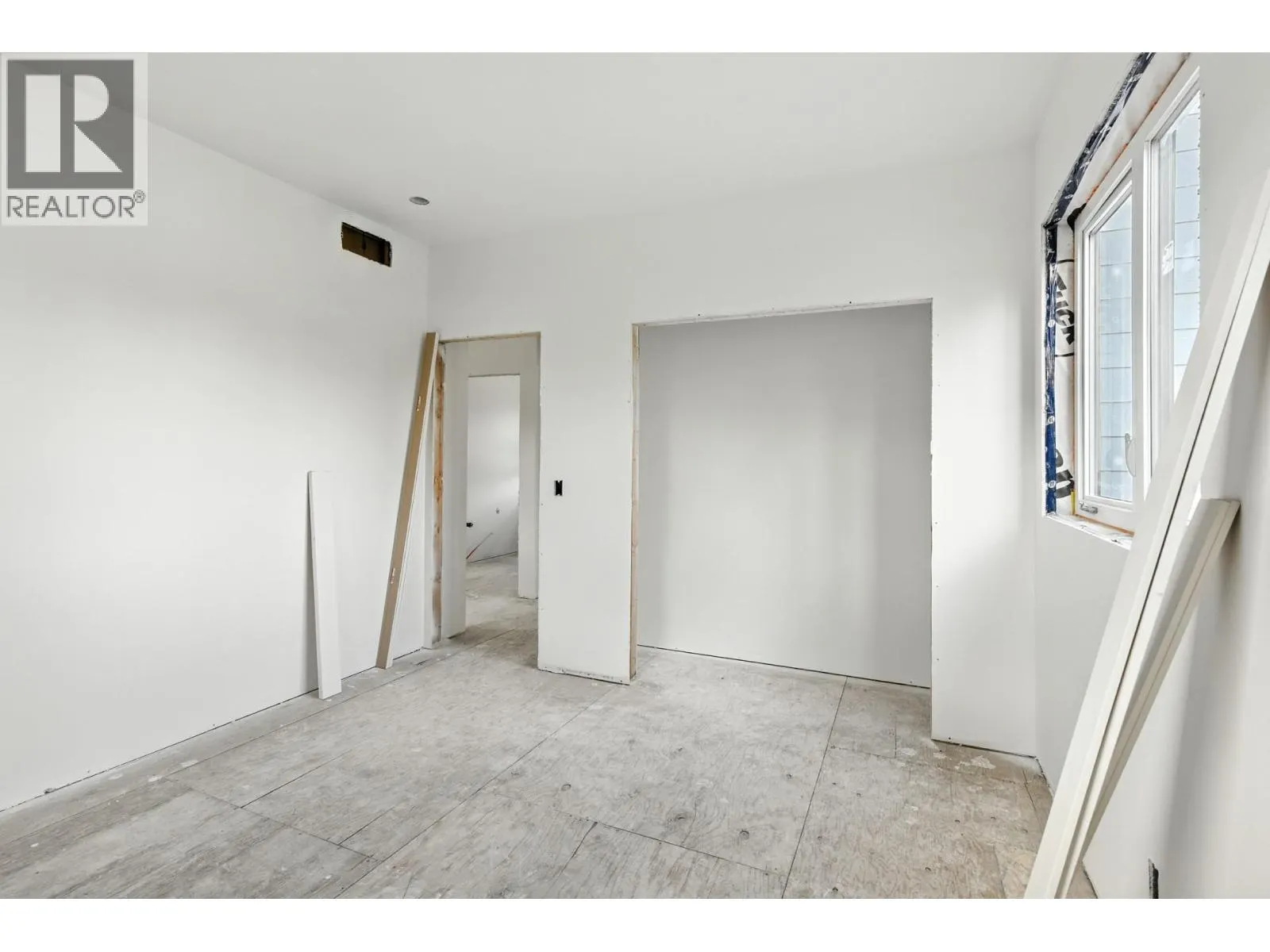 2208 Surrey Road