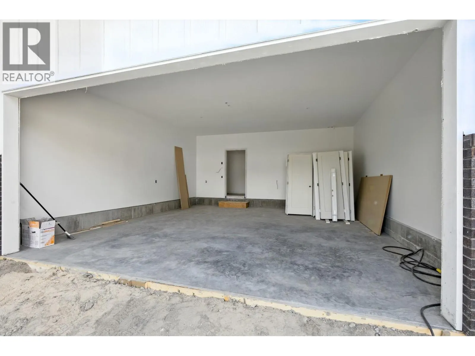 2208 Surrey Road