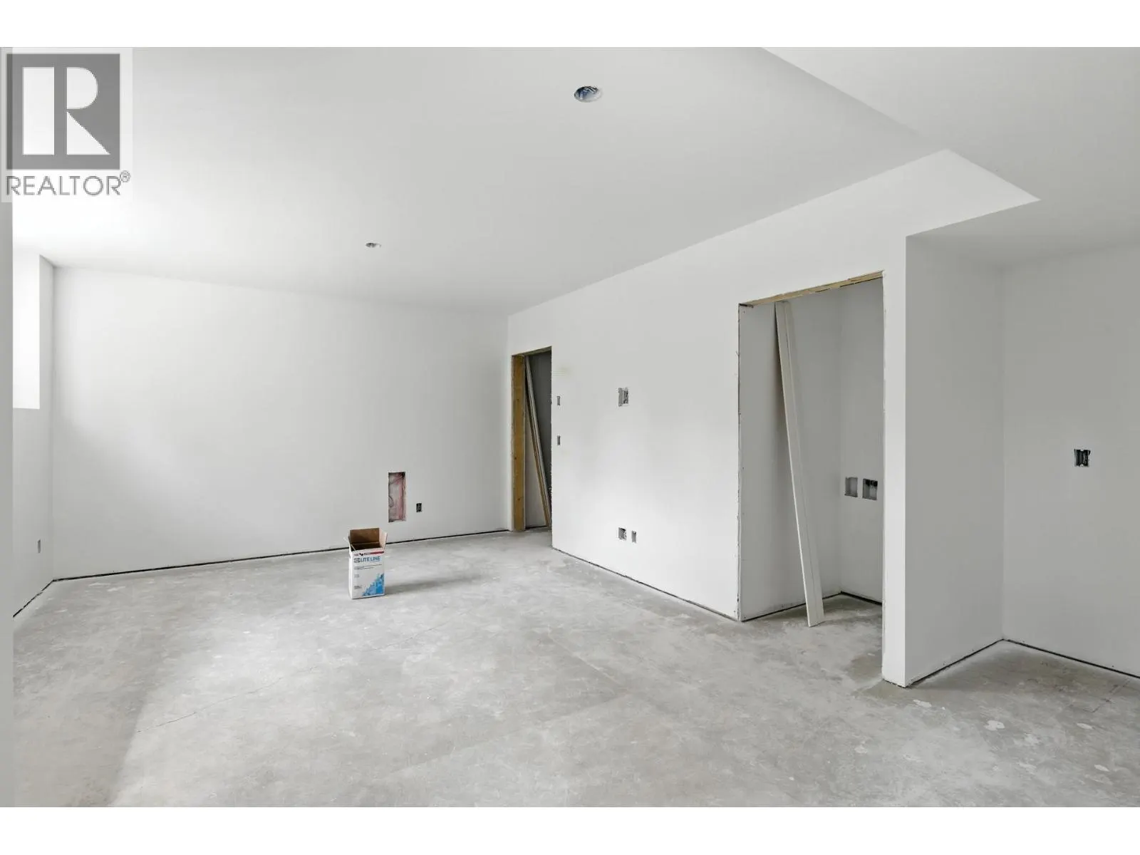 2208 Surrey Road
