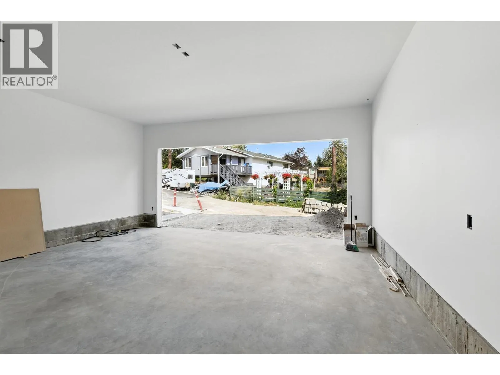 2208 Surrey Road