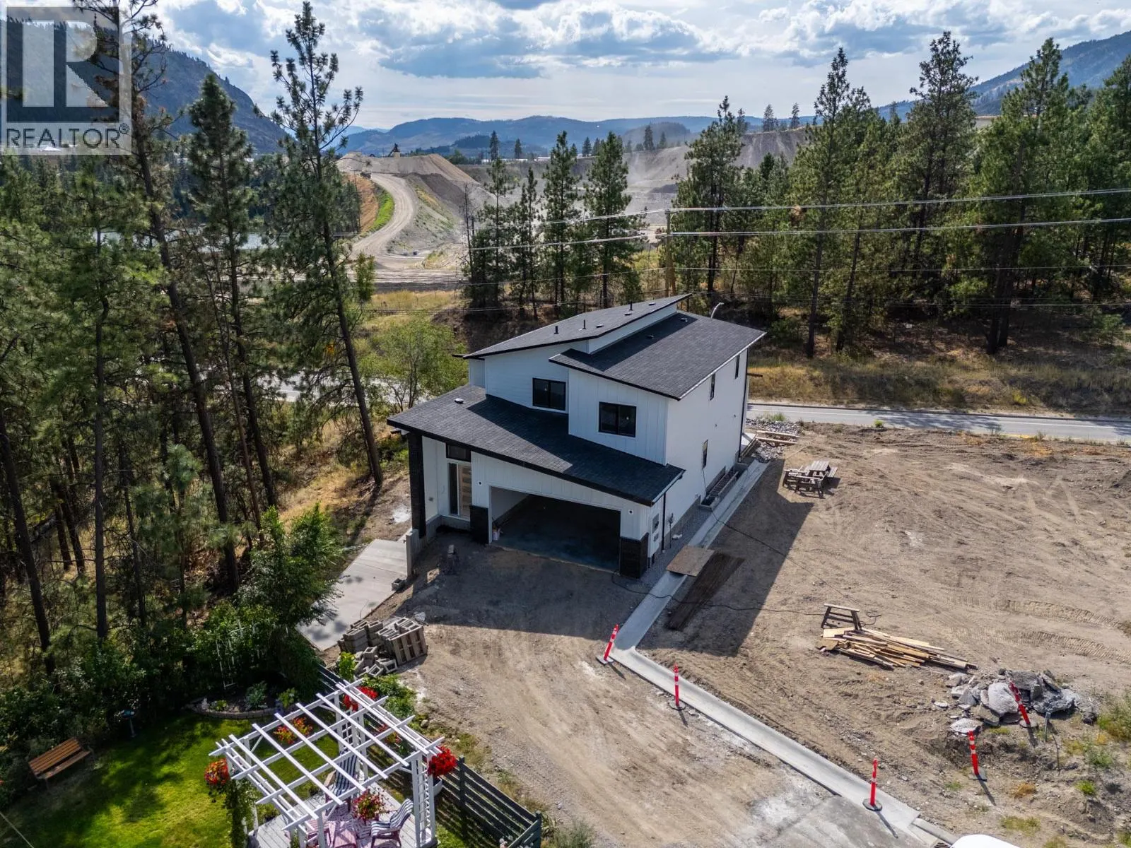 2208 Surrey Road