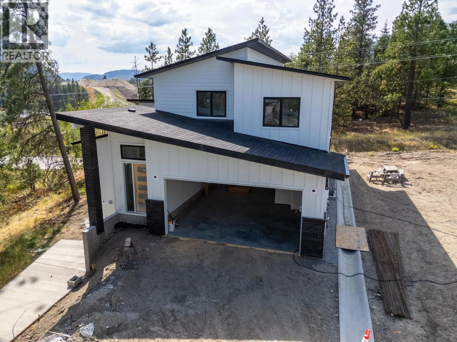 2208 Surrey Road
