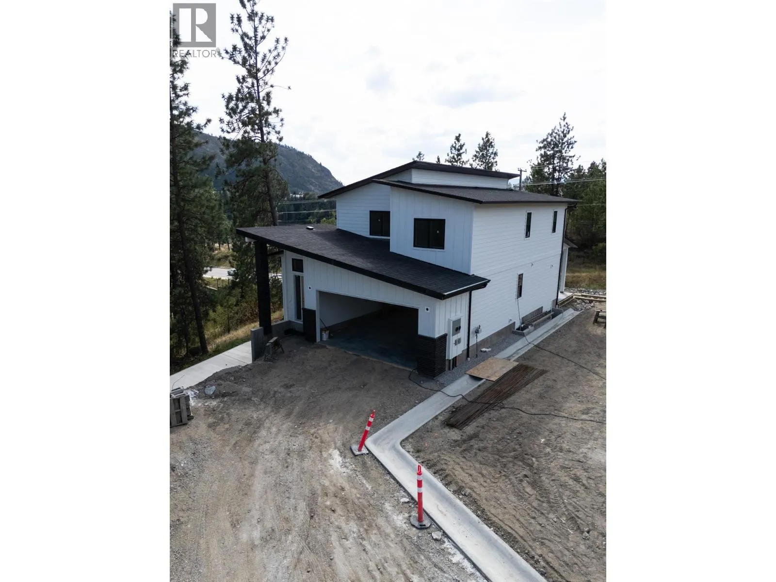 2208 Surrey Road