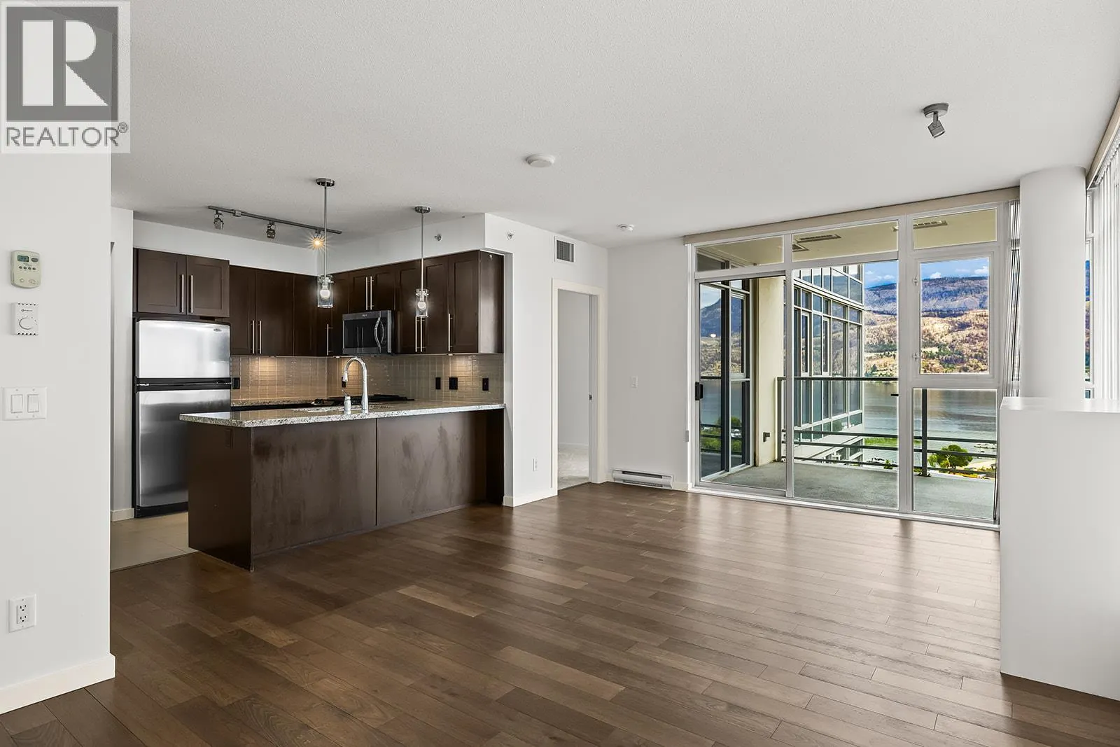 1075 Sunset Drive Unit# 1902