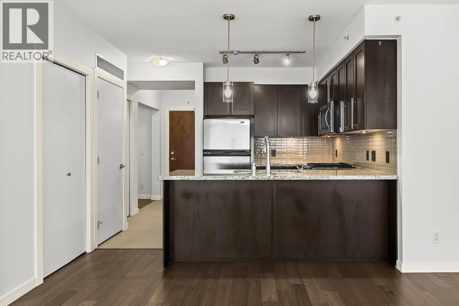 1075 Sunset Drive Unit# 1902
