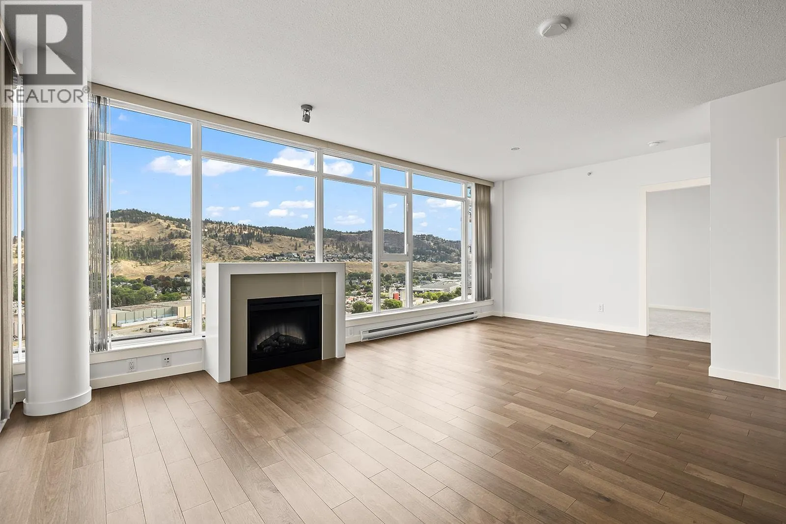 1075 Sunset Drive Unit# 1902