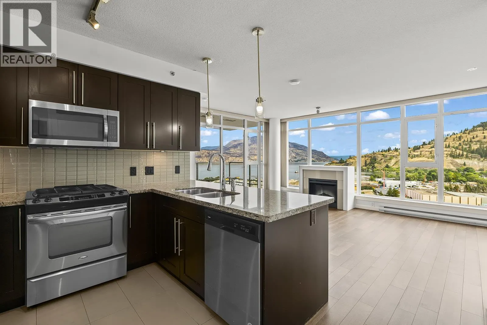 1075 Sunset Drive Unit# 1902