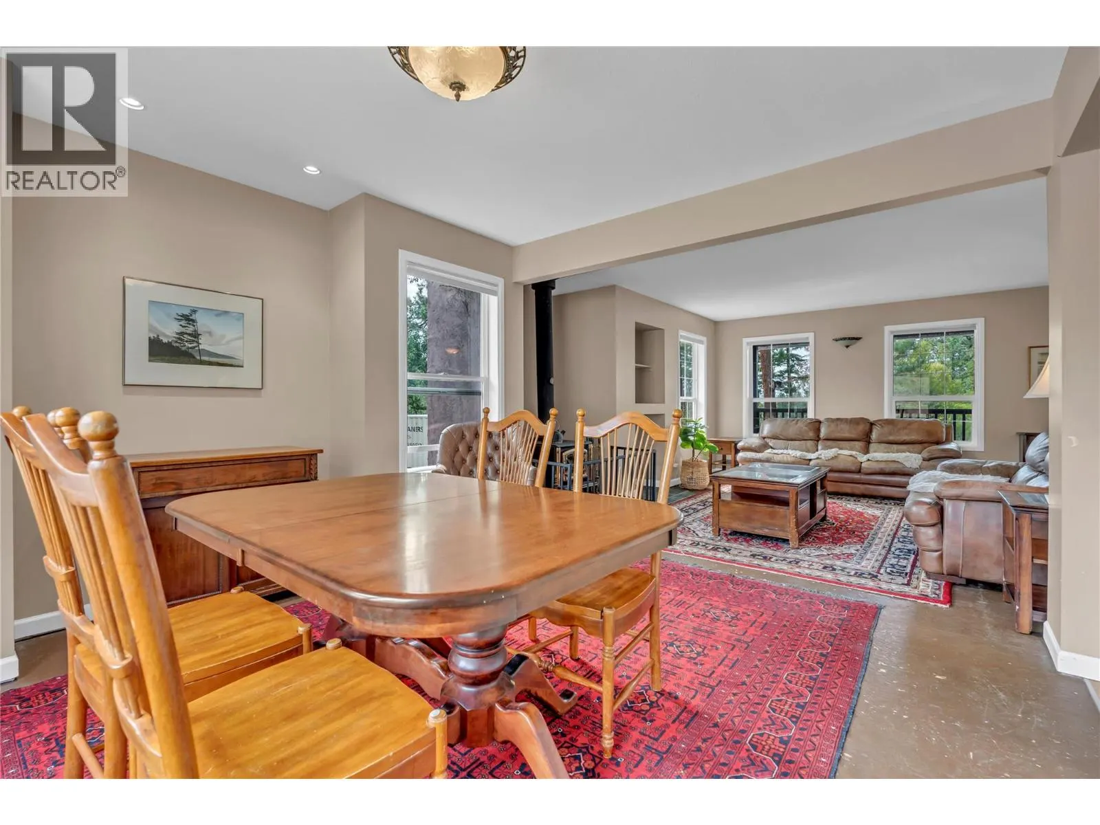 147 Pinetree Way