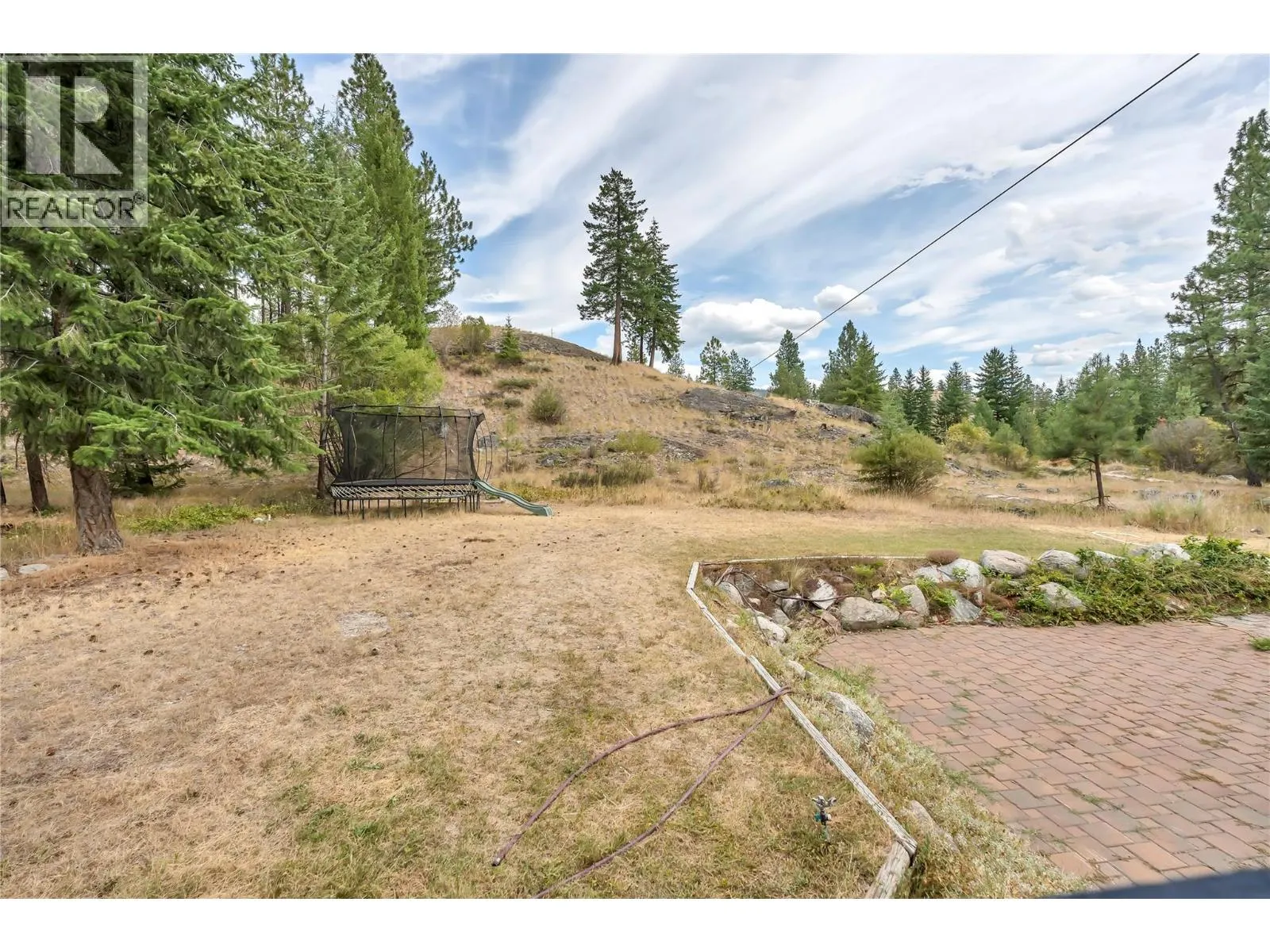 147 Pinetree Way