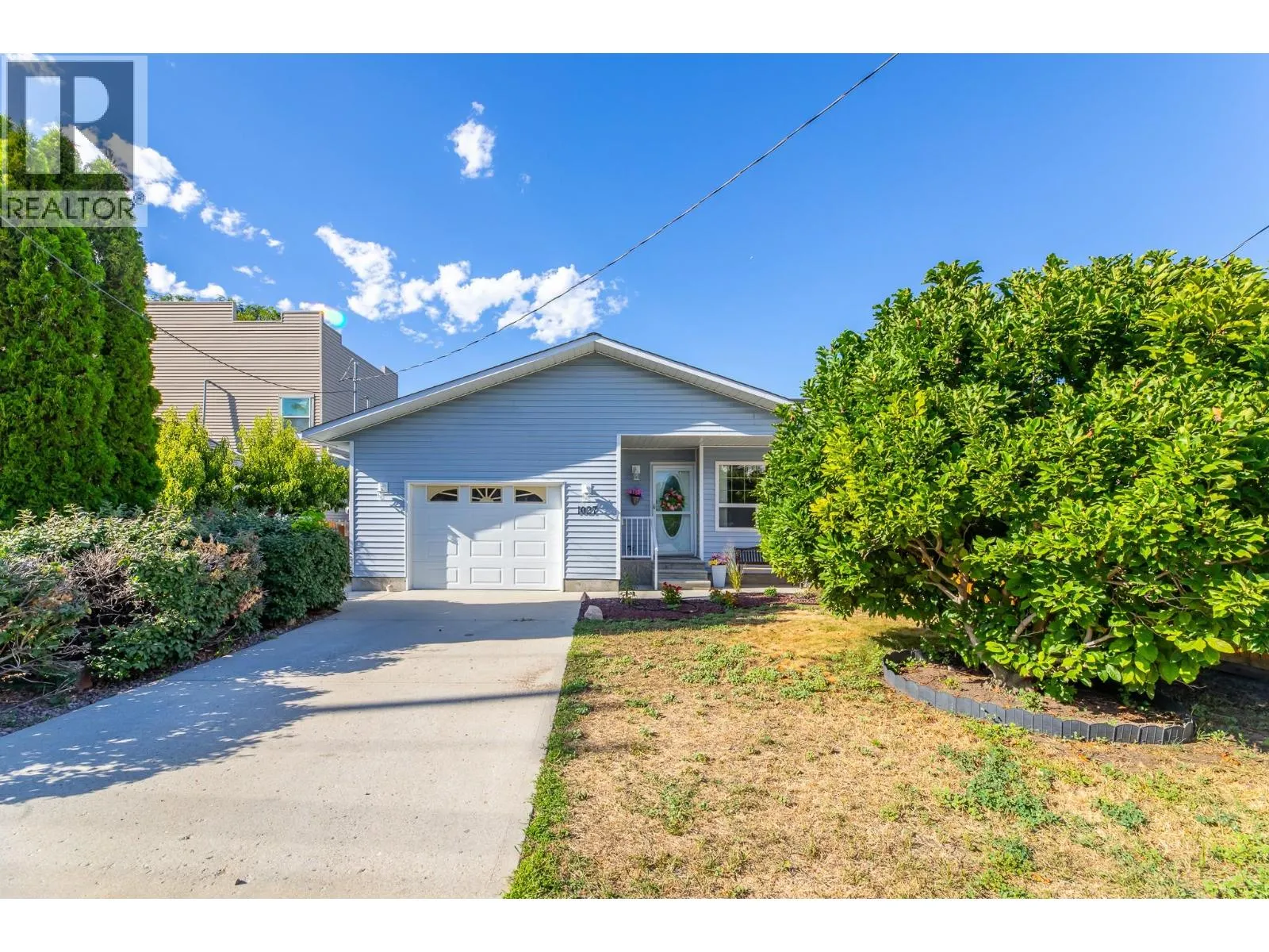 1027 DYNES Avenue