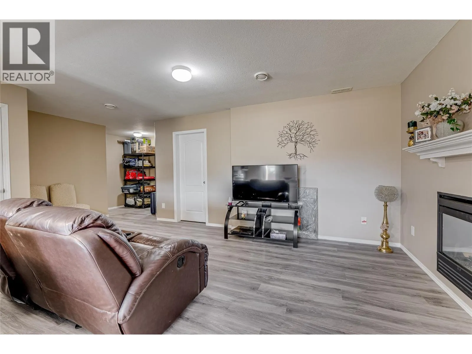 5808 Richfield Place