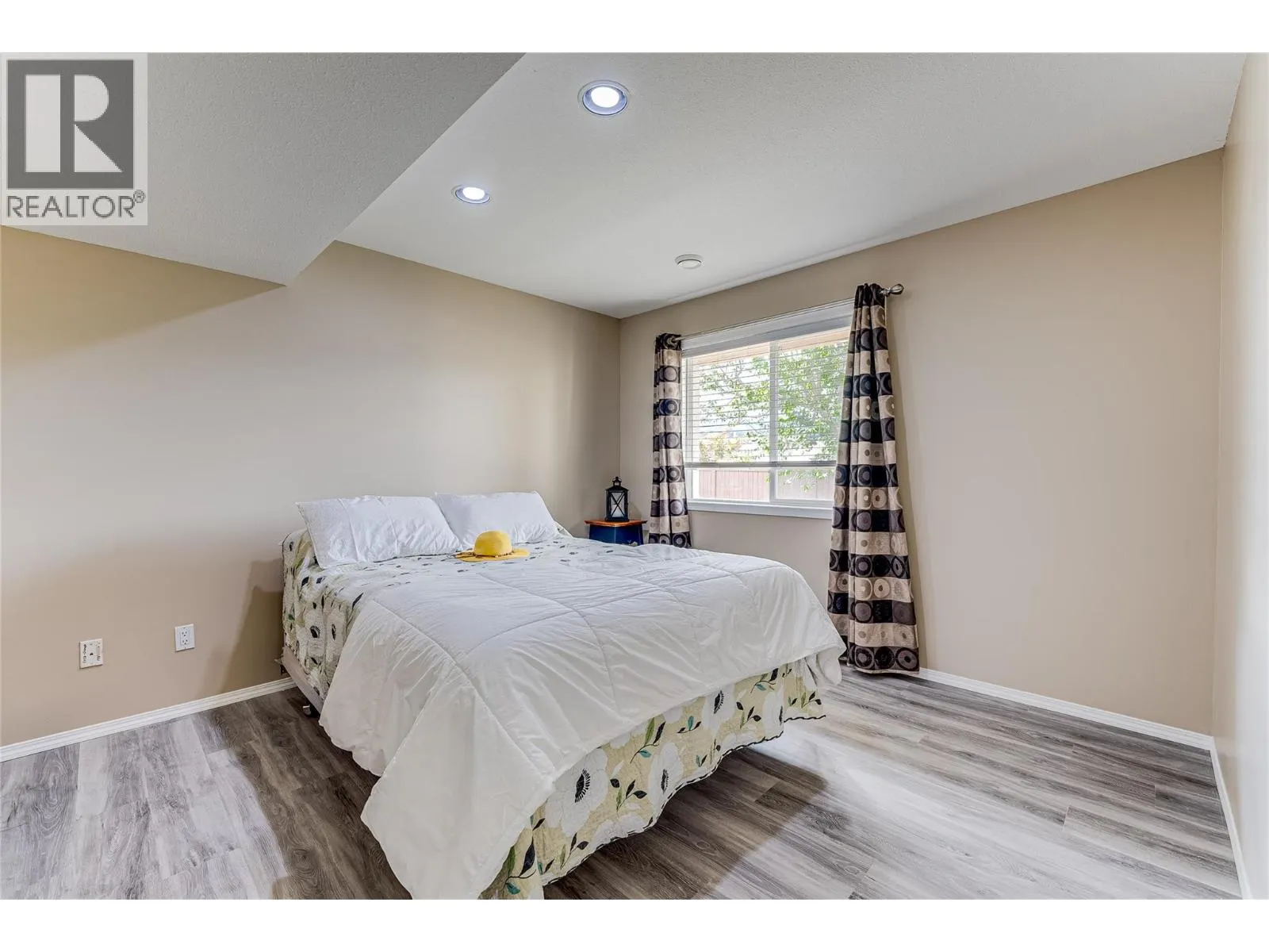 5808 Richfield Place