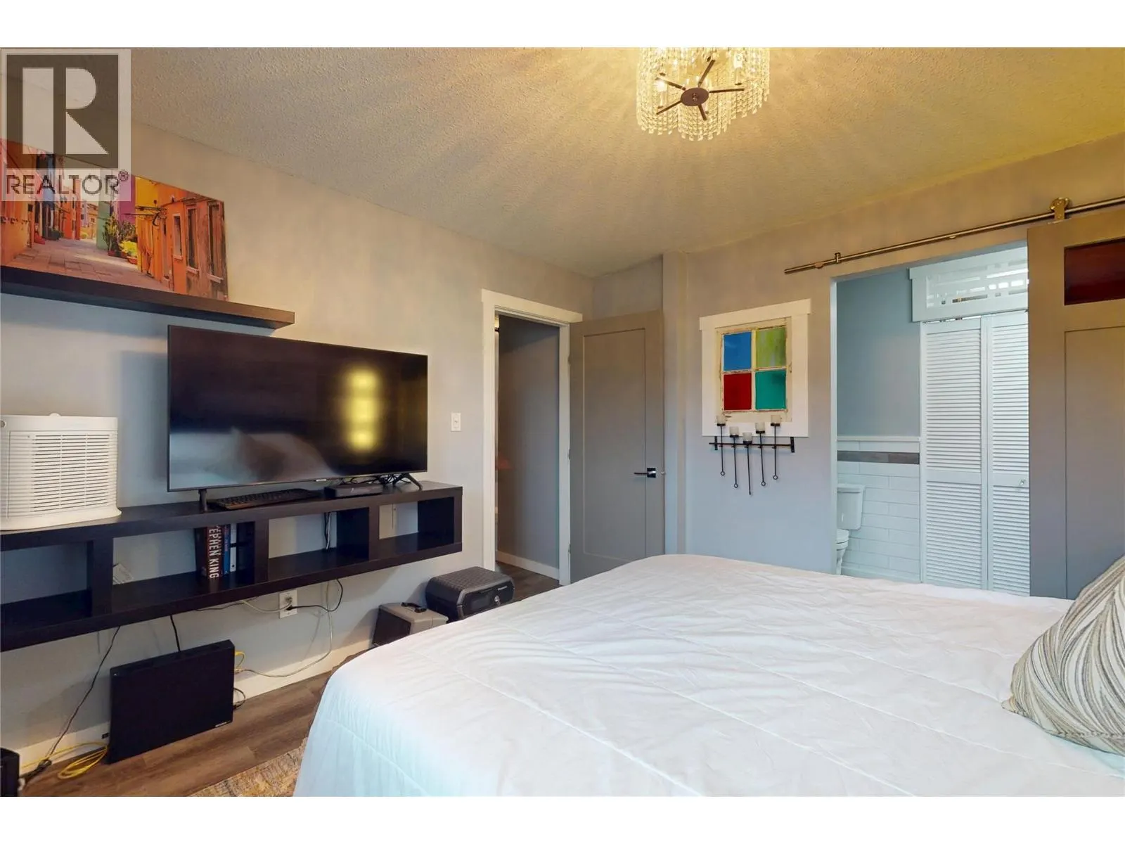 240 McIntosh Road Unit# 211