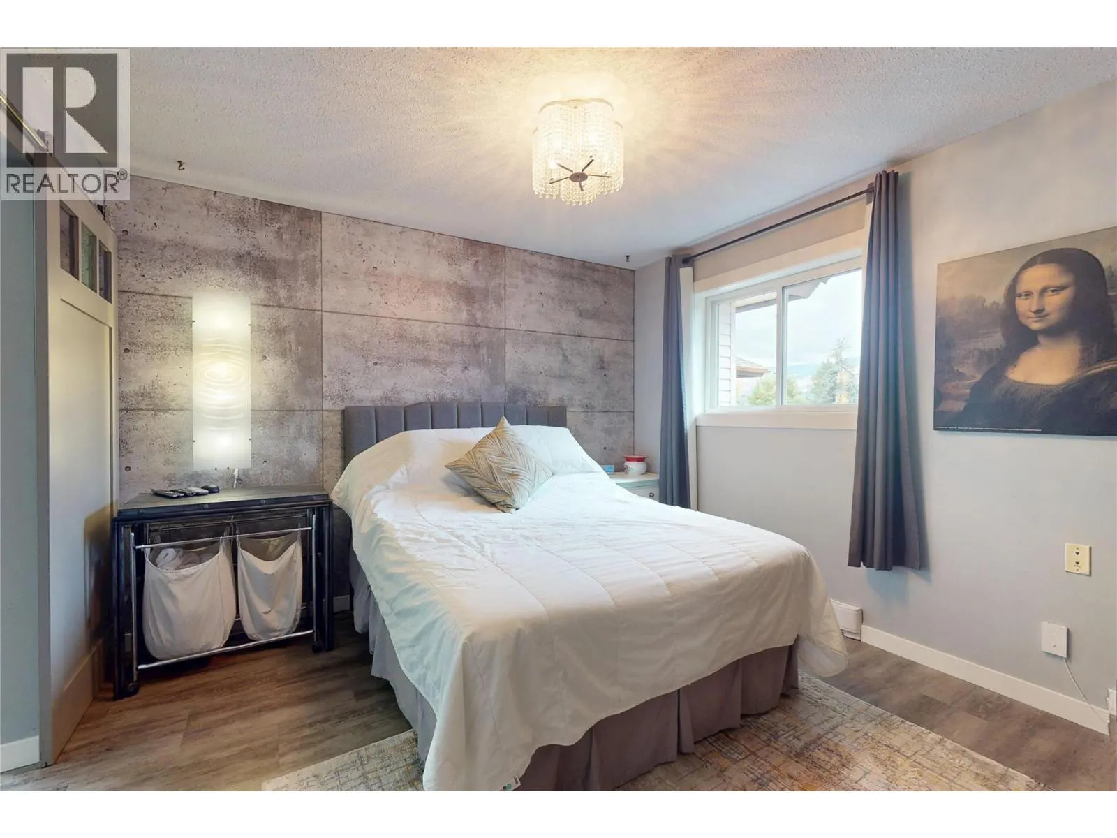 240 McIntosh Road Unit# 211